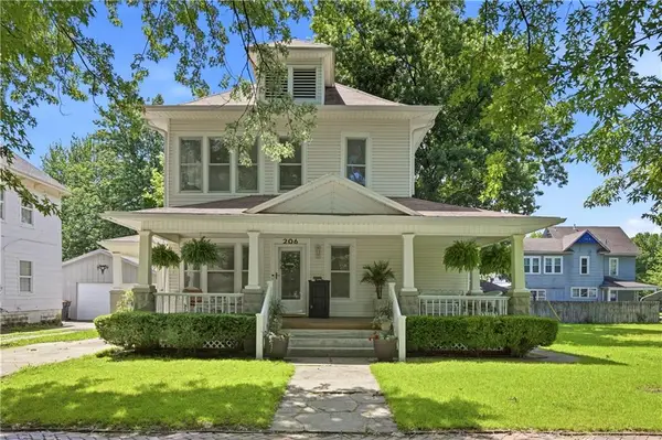 206 S Catalpa Street, Pittsburg, KS 66762