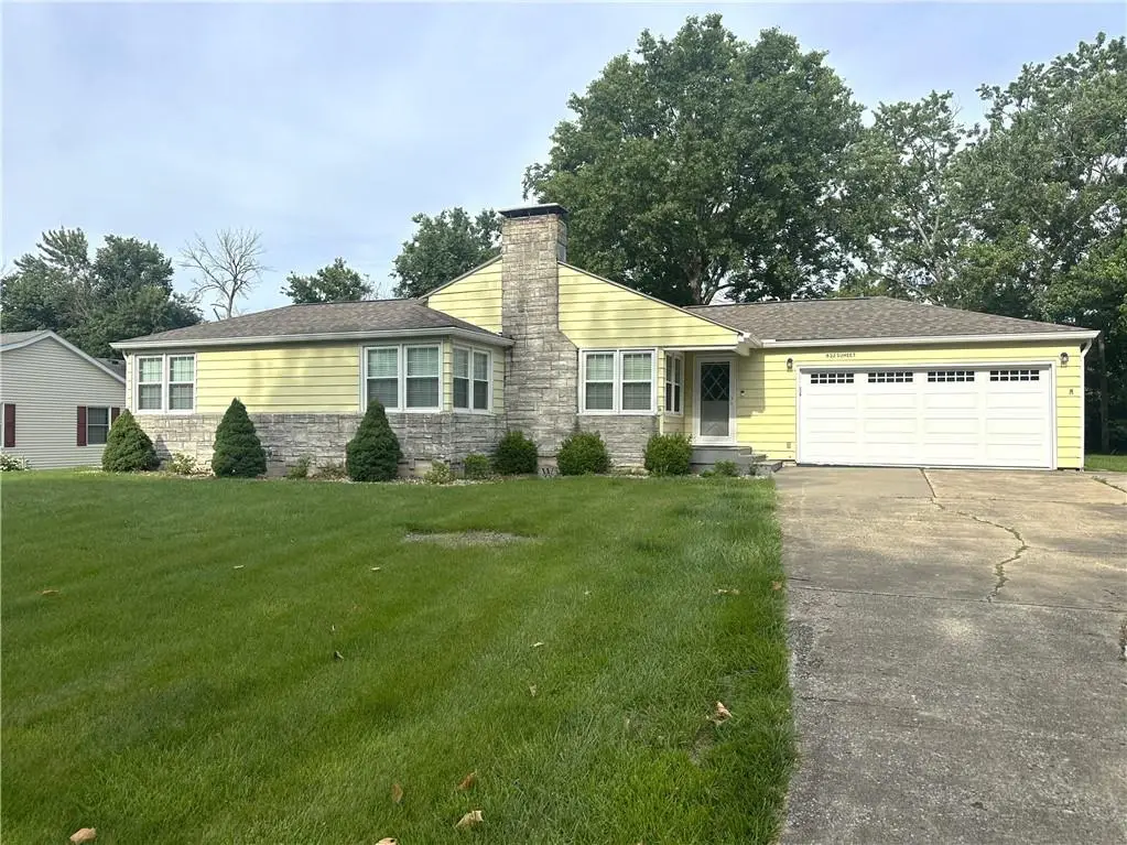 822 Sunset Avenue, Chillicothe, MO 64601 - #1