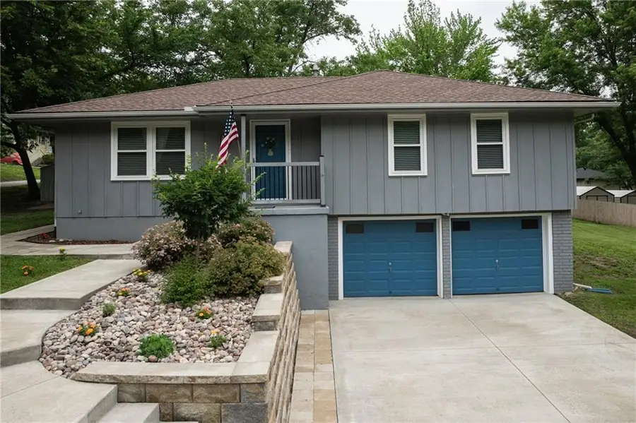 218 SW 20th Terrace, Oak Grove, MO 64075 - #2