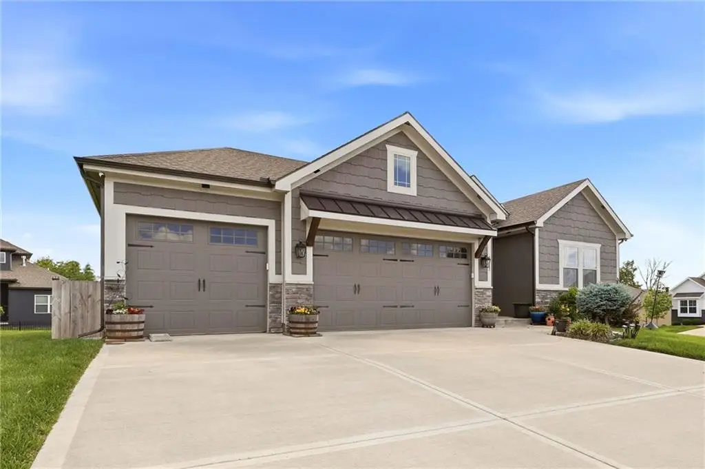 1717 SW 26th Terrace, Lees Summit, MO 64082 - #1