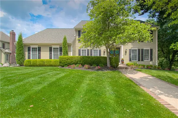 4016 W 124th Street, Leawood, KS 66209