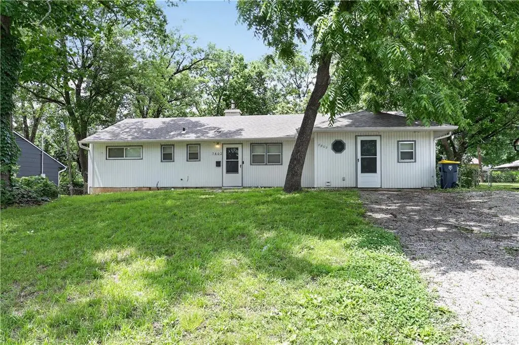 7802 E 112 Street, Kansas City, MO 64134 - #1