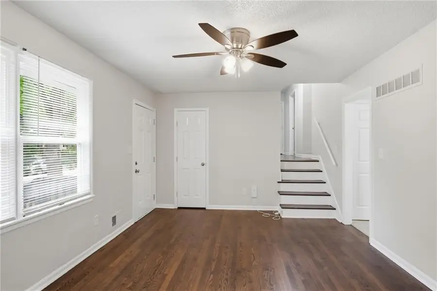 8909 Stark Avenue, Kansas City, MO 64138 - #3