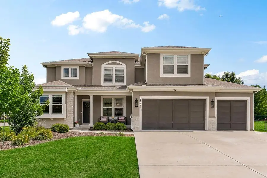 23905 W 70th Terrace, Shawnee, KS 66226 - #2