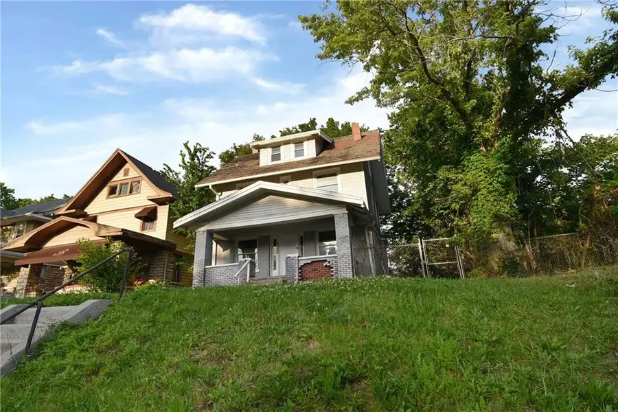 3733 Prospect Avenue, Kansas City, MO 64128 - #2