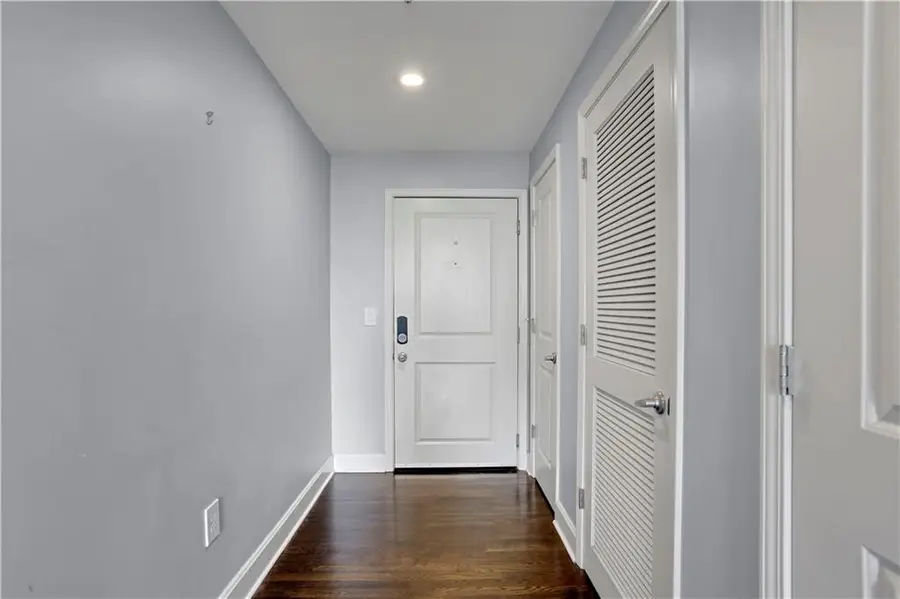 2980 Baltimore Avenue #2208, Kansas City, MO 64108 - #3