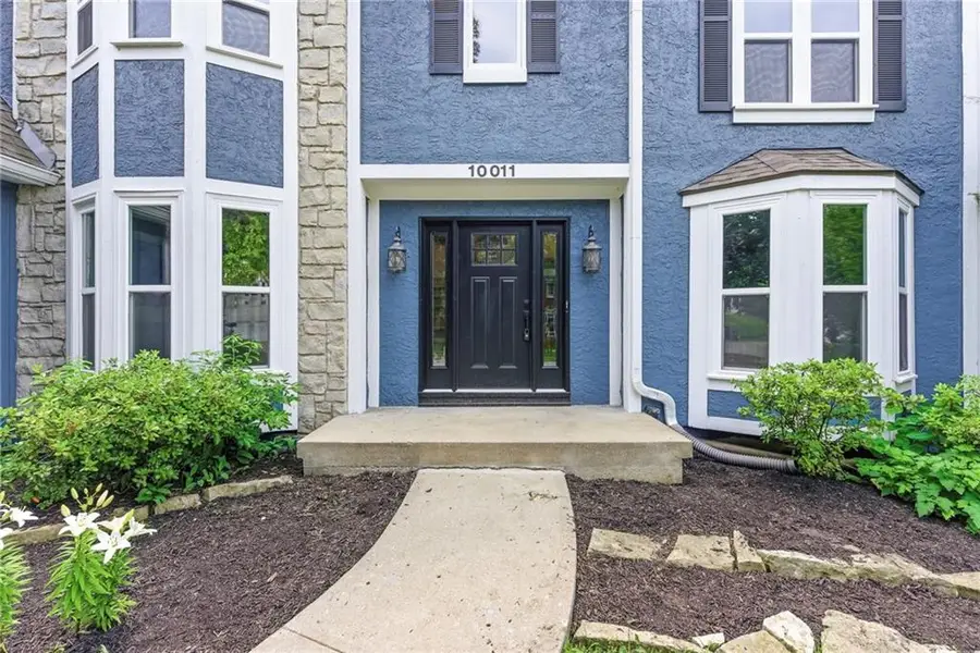10011 W 125th Terrace, Overland Park, KS 66213 - #2