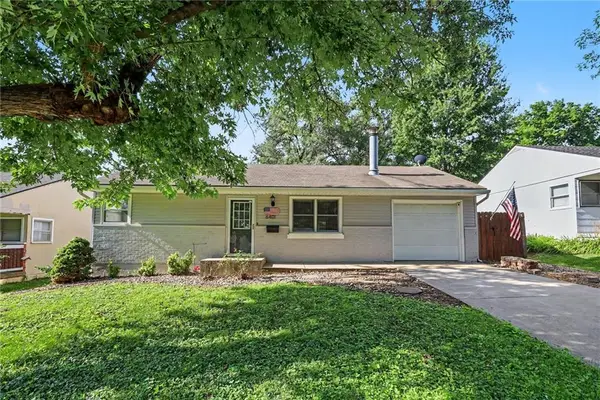 6401 W 82nd Terrace, Overland Park, KS 66204