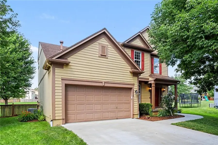 15512 S Arapaho Street, Olathe, KS 66062 - #2
