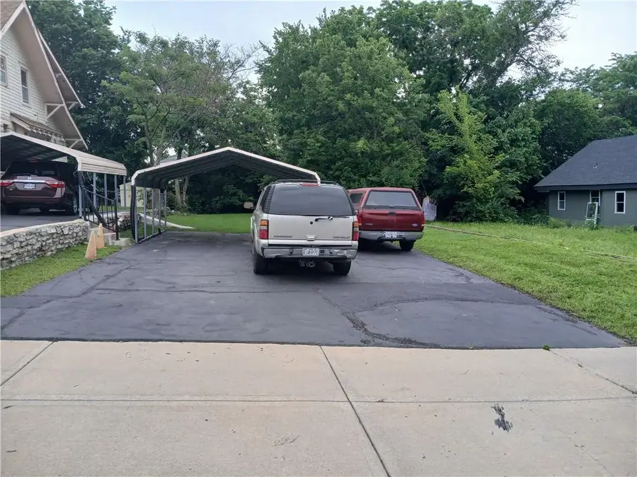4005 Euclid Avenue, Kansas City, MO 64130 - #3