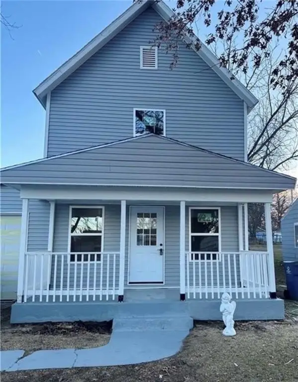 1003 W 1st Street, Coffeyville, KS 67337 - #1