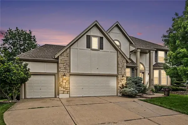 14425 S Blackfeather Street, Olathe, KS 66062