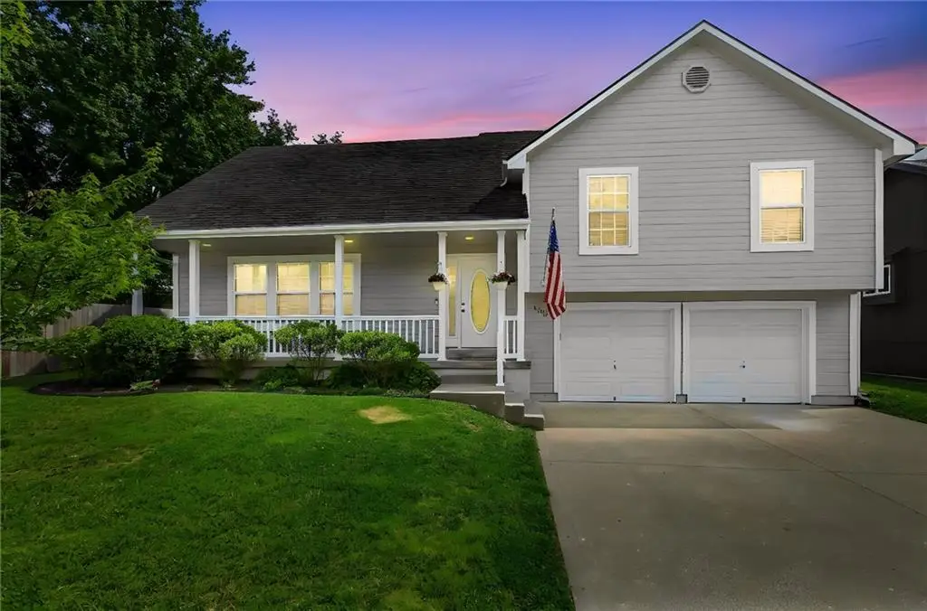 1105 NW Long Drive, Grain Valley, MO 64029 - #1