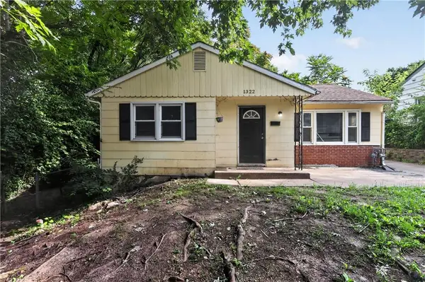 1322 E 82nd Street, Kansas City, MO 64131