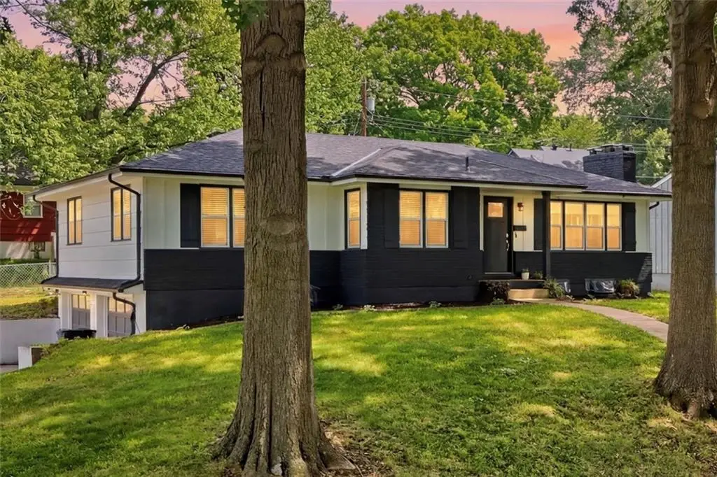 9500 E 79th Terrace, Raytown, MO 64138 - #1