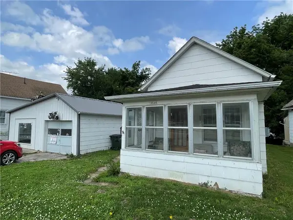 2510 S 4th Street, Leavenworth, KS 66048
