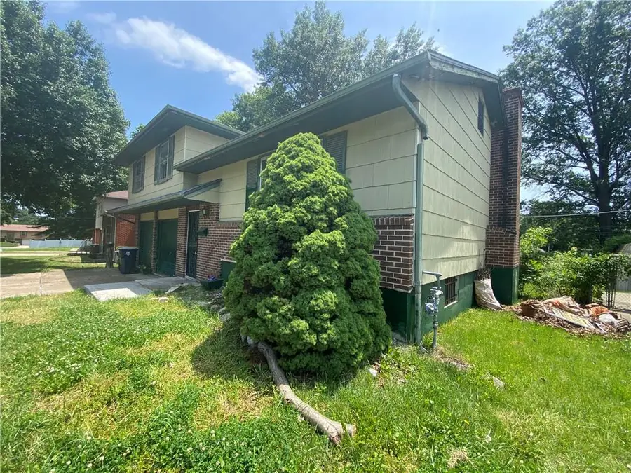 5223 Cypress Avenue, Kansas City, MO 64130 - #3