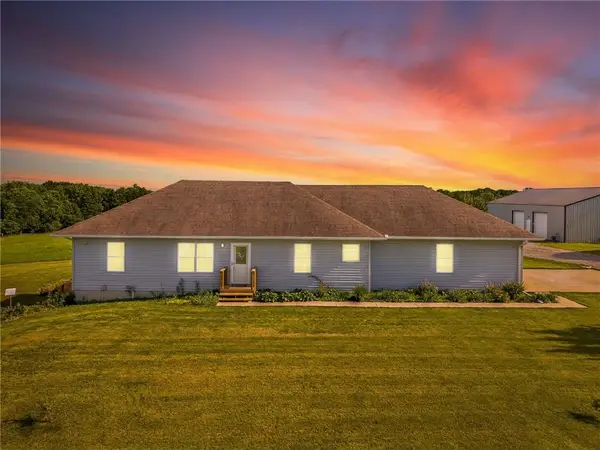 8652 SE Bethany Drive, Cowgill, MO 64637