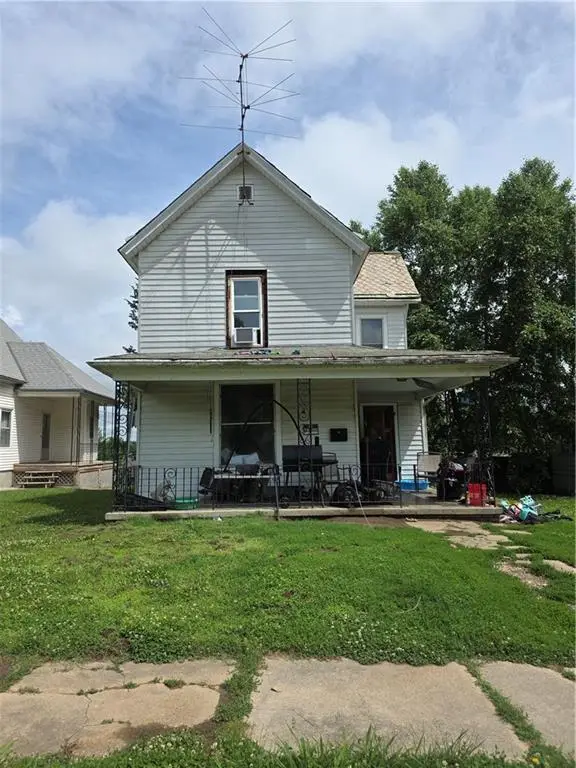 2937 Seneca Street, St Joseph, MO 64507