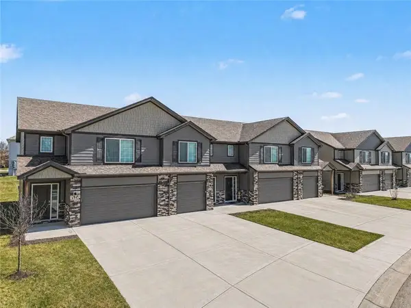 1500 NE Shale Court, Grain Valley, MO 64029