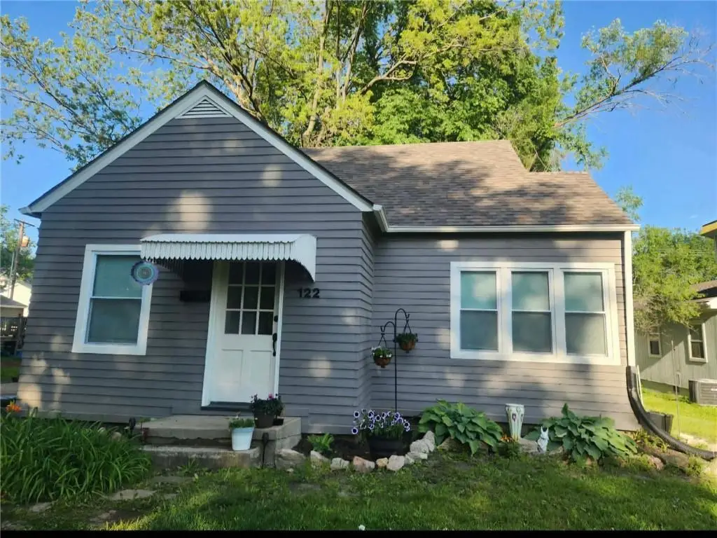 122 S Campbell Street, Pleasant Hill, MO 64080 - #1