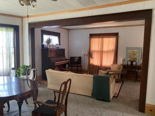 1501 S 33rd Street #A, Saint Joseph, MO 64507 - #3