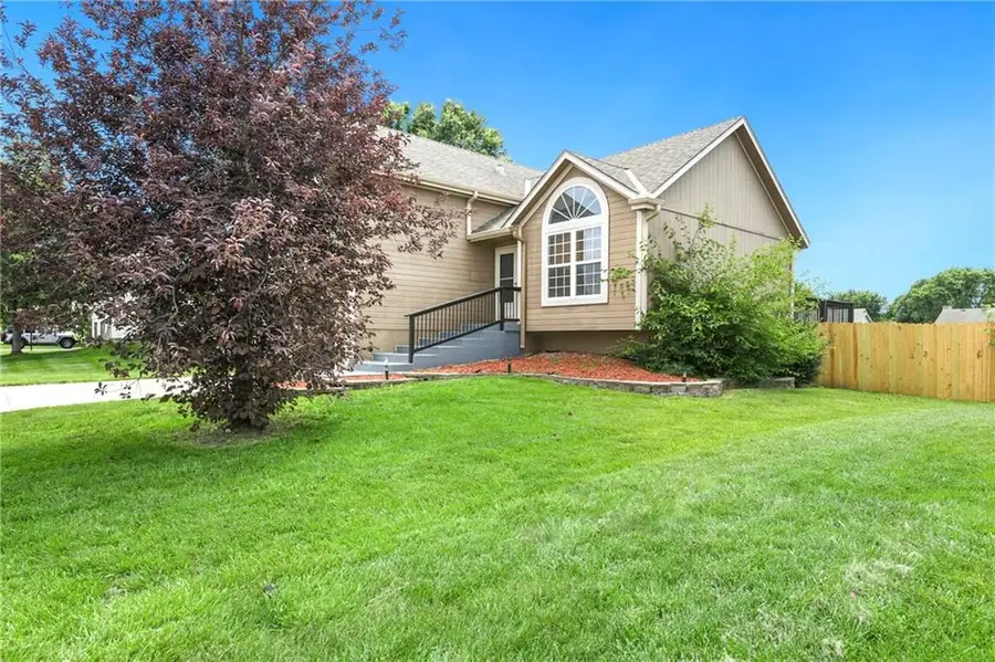 644 SE Jonathon Avenue, Lees Summit, MO 64063 - #3