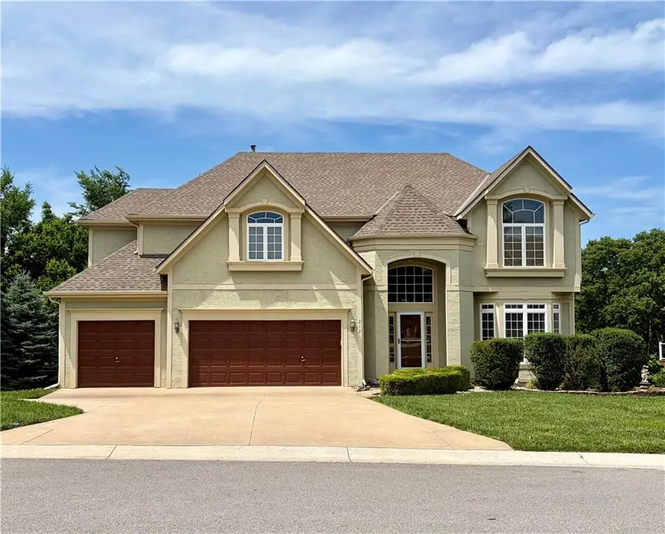 212 NE Hidden Ridge Lane, Lees Summit, MO 64064 - #1