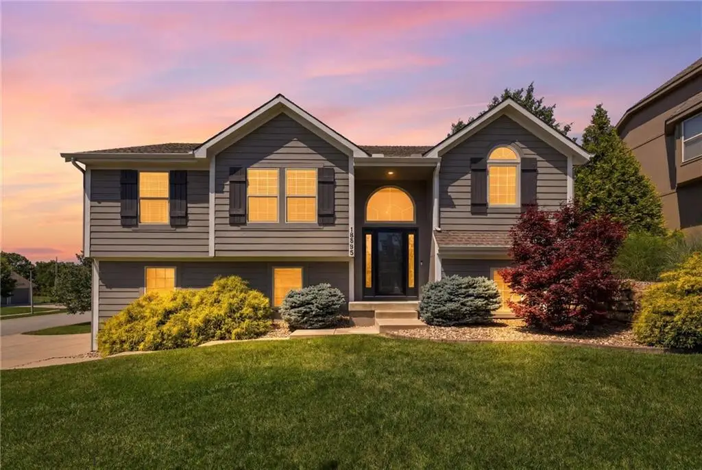 19505 W 110th Street, Olathe, KS 66061 - #1