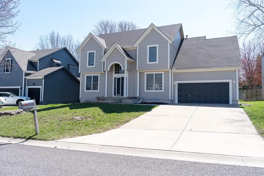 21715 W 96th Street, Lenexa, KS 66220 - #2