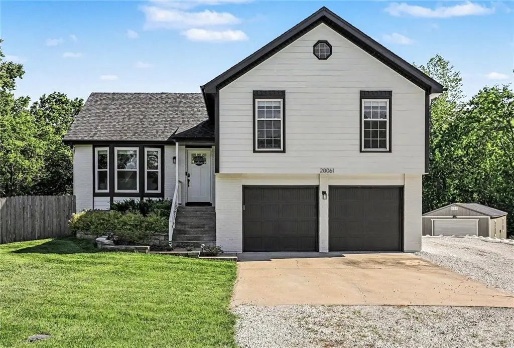 20061 Travis Lane, Stilwell, KS 66085 - #1