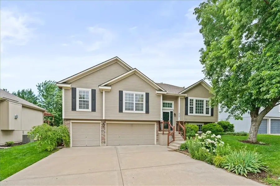 958 NW Maplewood Court, Grain Valley, MO 64029 - #3