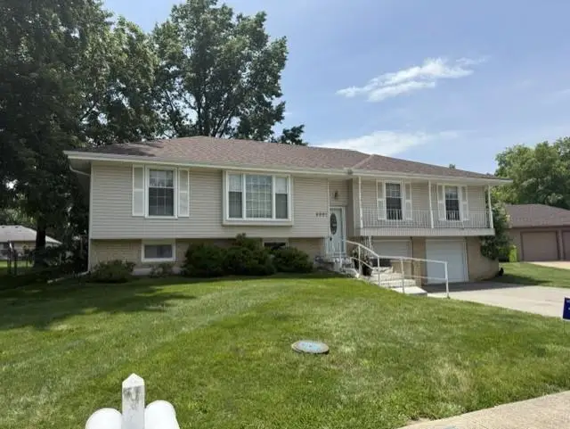 2001 Thunderbird Drive, Harrisonville, MO 64701 - #2