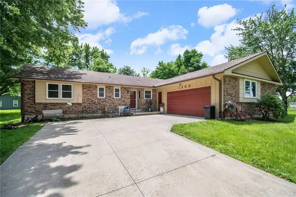1205 W 5th Terrace, Cameron, MO 64429