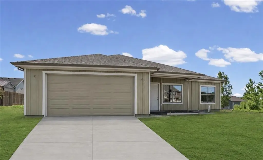 508 Greenridge Avenue, Cameron, MO 64429 - #1