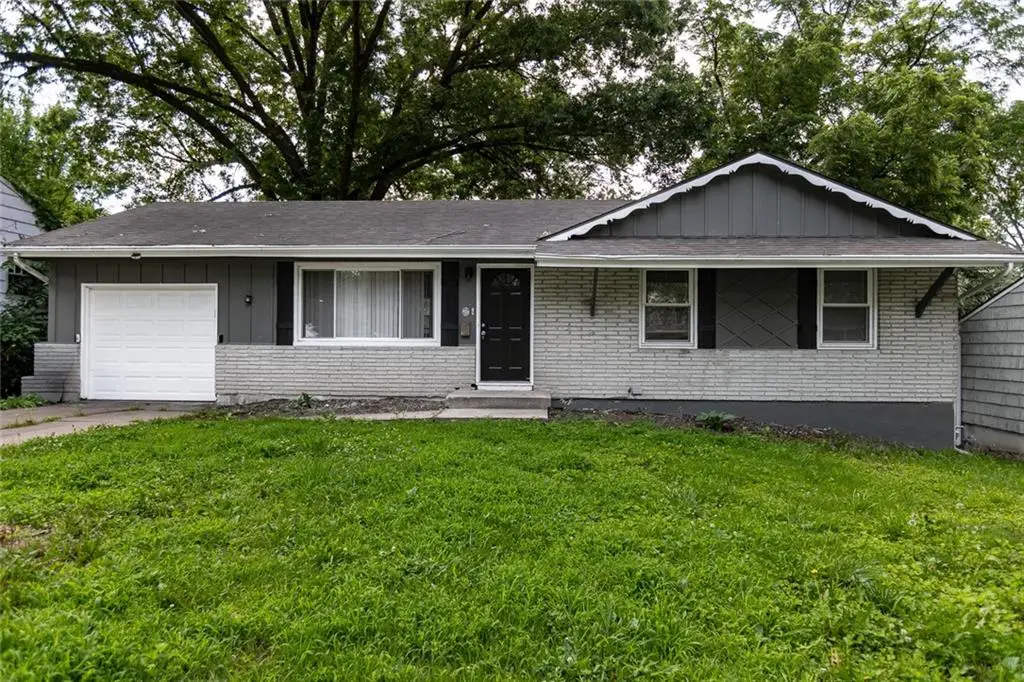 4837 Evanston Avenue, Kansas City, MO 64133 - #1