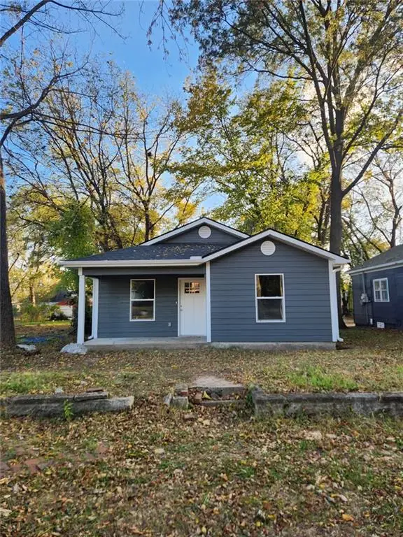 109 W Jefferson Street, Pittsburg, KS 66762 - #1