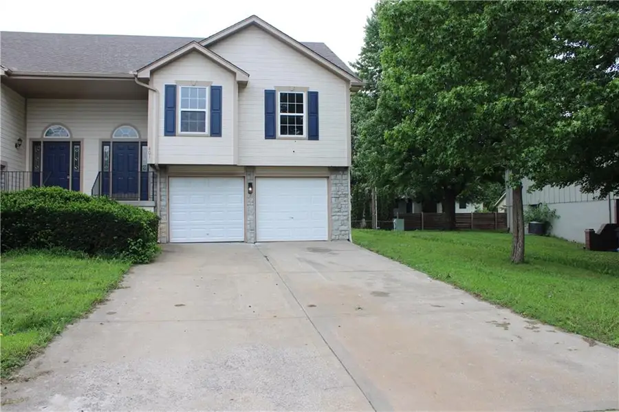 401 NW Highland Lane, Blue Springs, MO 64014 - #2