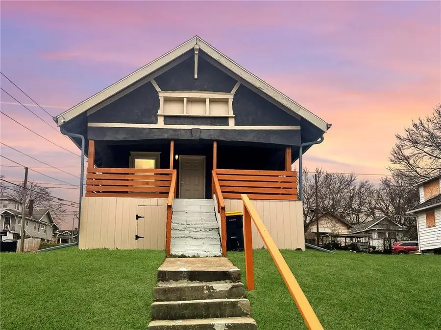 4242 College Avenue, Kansas City, MO 64130 - #3