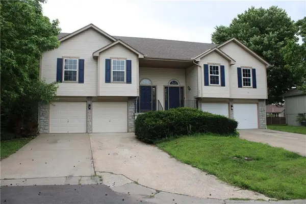 403 NW Highland Lane, Blue Springs, MO 64014