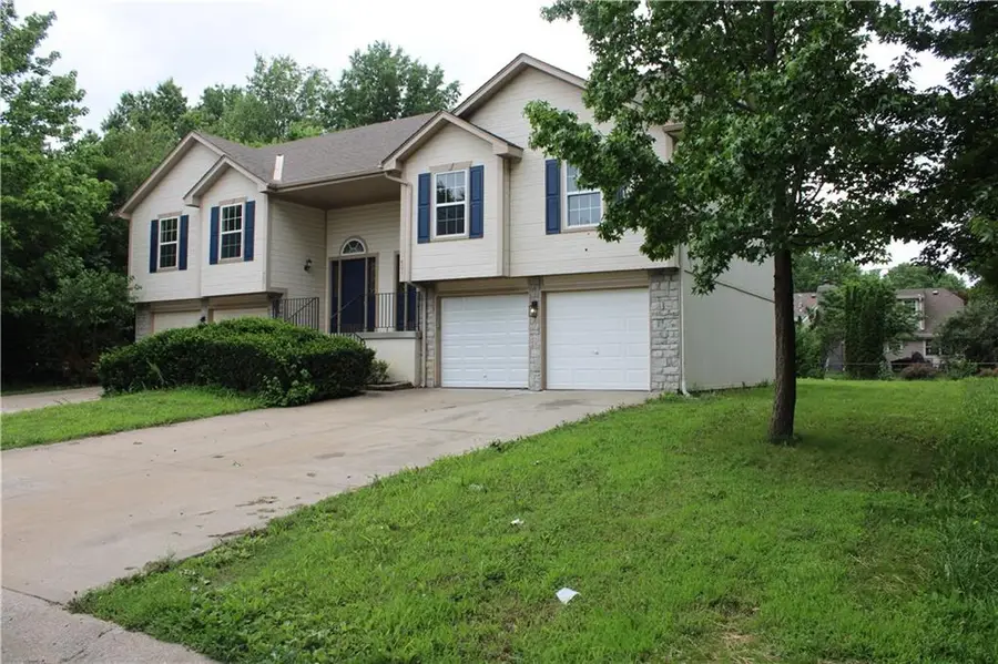 403 NW Highland Lane, Blue Springs, MO 64014 - #2