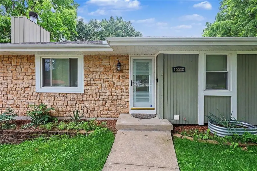 10008 NW 70th Court, Parkville, MO 64152 - #3
