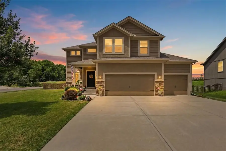 1406 Silhouette Drive, Kearney, MO 64060 - #2
