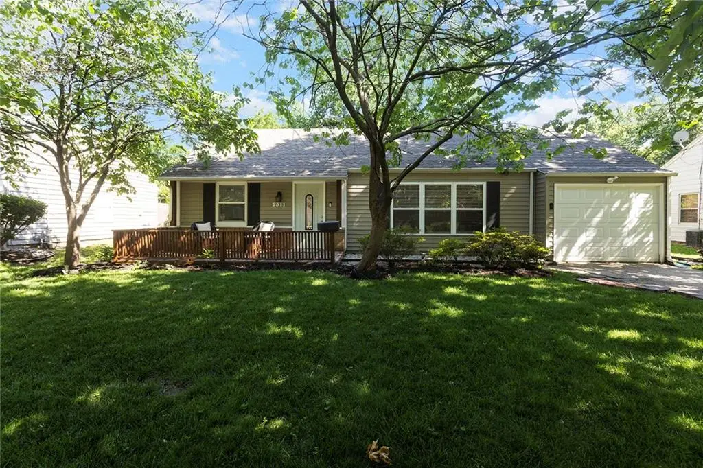 2311 W 76th Street, Prairie Village, KS 66208 - #1