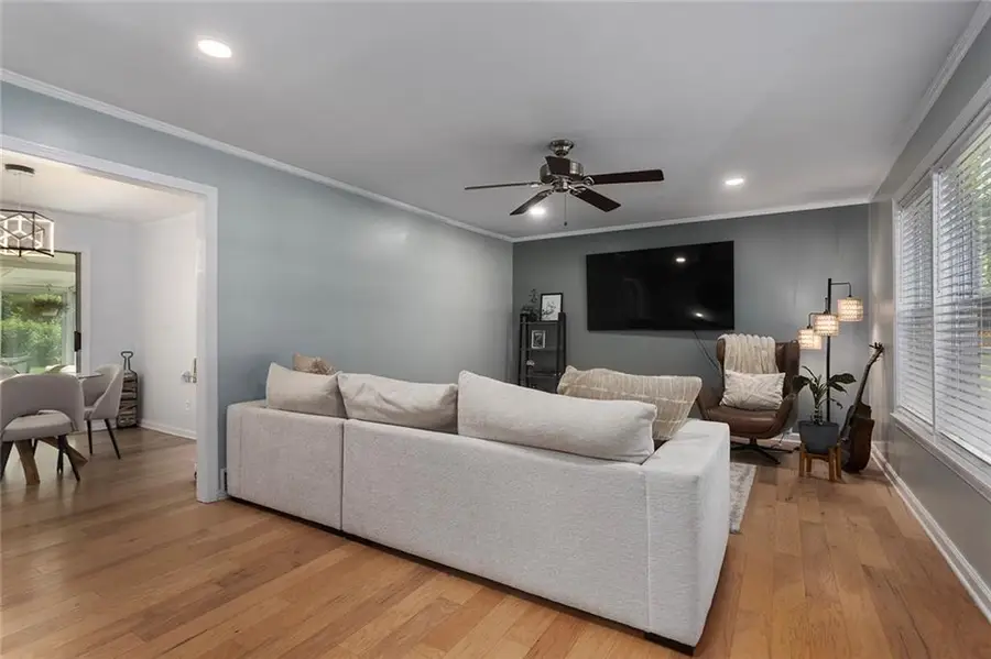 2311 W 76th Street, Prairie Village, KS 66208 - #2