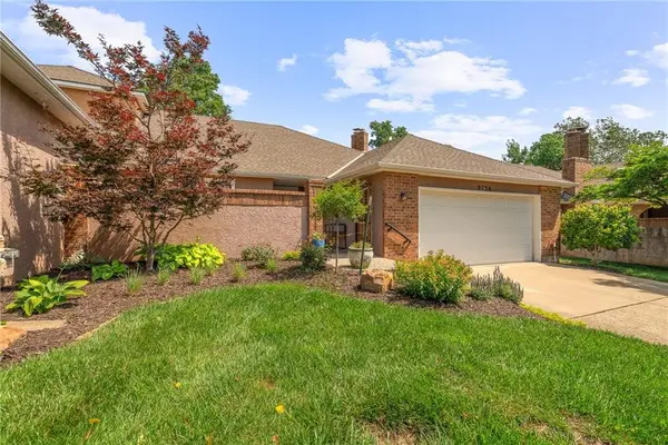9736 Reeder Street, Overland Park, KS 66214