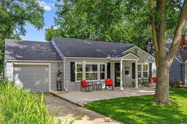 5629 Reeds Road, Mission, KS 66202
