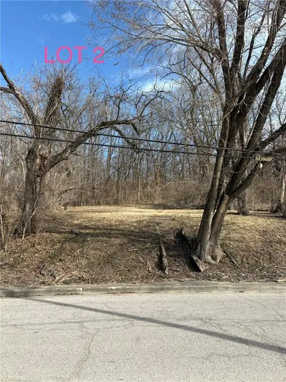 631 N Main Street, Excelsior Springs, MO 64024 - #2