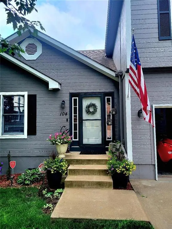 104 NE Eastwood Drive, Blue Springs, MO 64014 - #2
