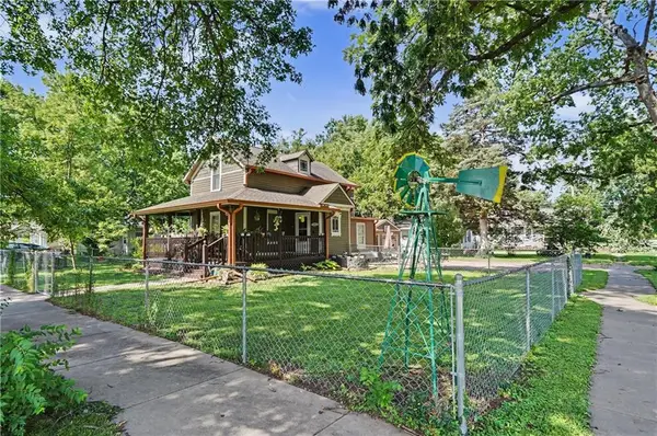 506 S Poplar Street, Ottawa, KS 66067